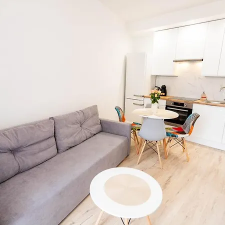 Adb Center Διαμέρισμα Γκντίνια