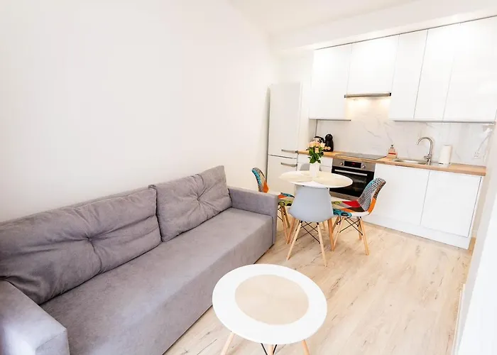 Adb Center Διαμέρισμα Γκντίνια