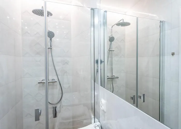 Adb Center * Γκντίνια